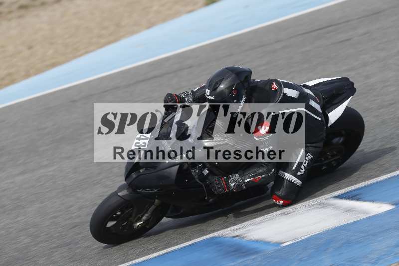 /01 26.-28.01.2024 Moto Center Thun Jerez/Gruppe schwarz-black/43